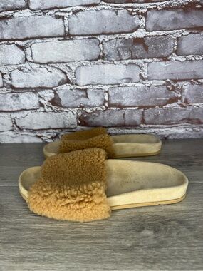 Jenni Kayne Camel Brown Shearling Slides Sandals Natural Women Sz 38EU/7-7.5M US